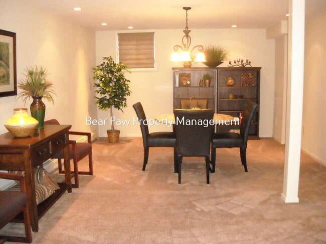 Building Photo - "Spacious 4-Bedroom Townhouse Retreat with 4 Full Baths in Scenic Evergreen!"