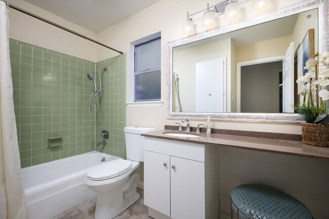 Building Photo - Woods of Shavano Dream