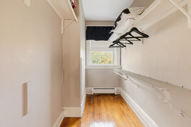 Building Photo - 64 Montebello Rd