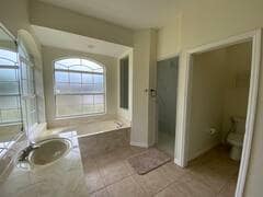 Building Photo - 5540 Allamanda Ave