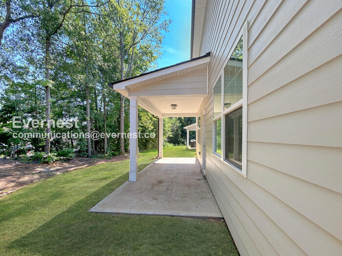 Building Photo - 1542 Persimmon Trce