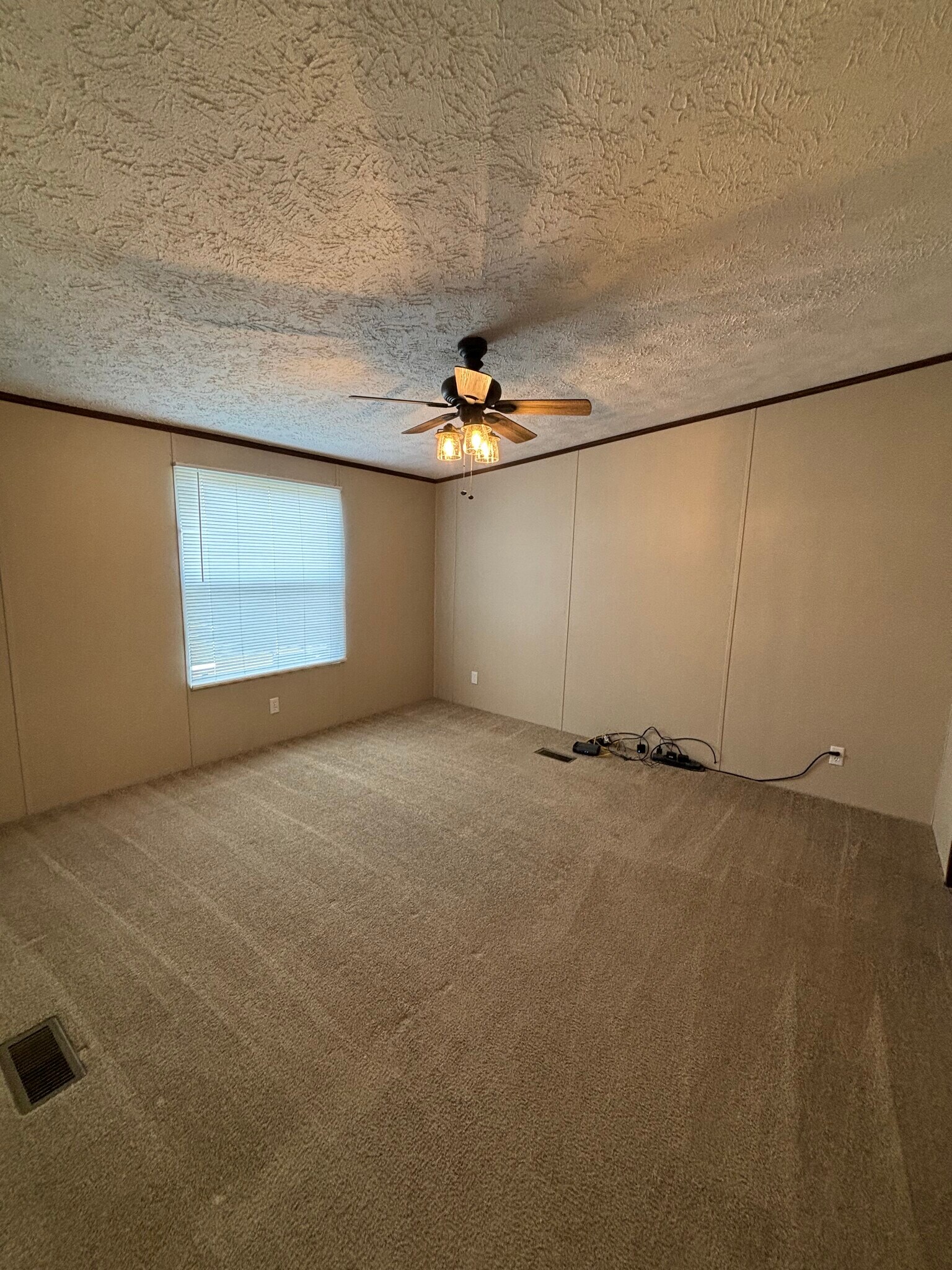 Master bedroom - 265 College St