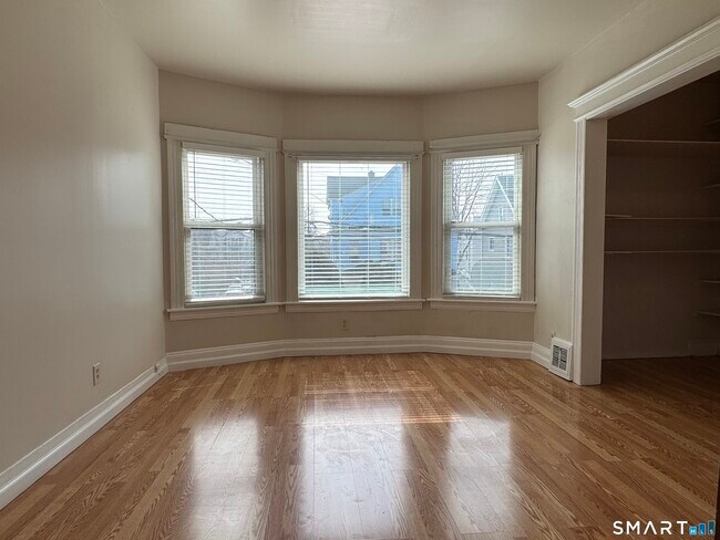 Building Photo - 548 Colorado Ave