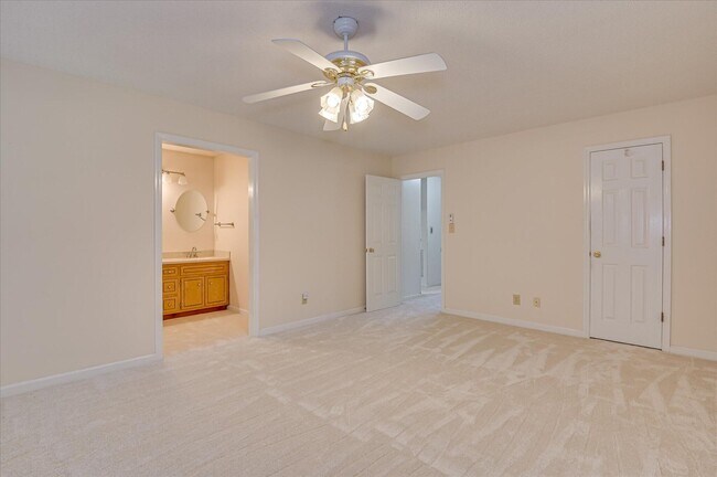 Building Photo - 4628 Peavine Ct