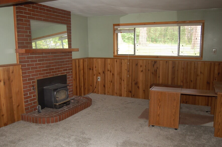 Building Photo - 721 Scenic Heights Rd