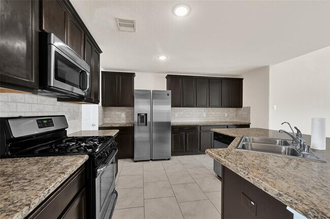 Building Photo - 29115 Jacobs River Dr