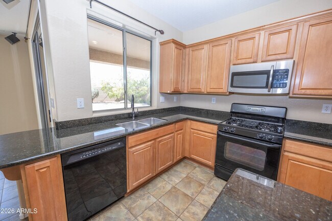 Building Photo - 2023 W Shackleton Dr