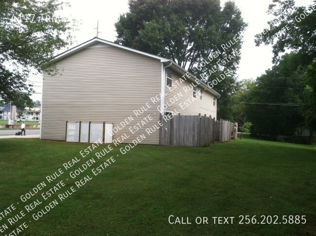 Building Photo - 4117 Triana Blvd SW