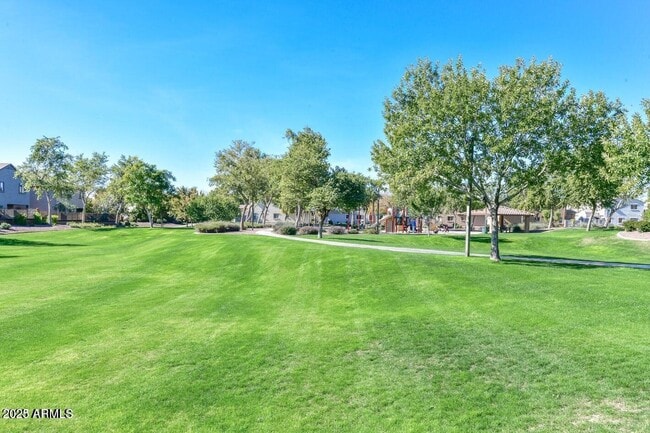 Building Photo - 1958 W Busoni Pl