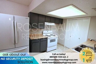 Building Photo - 1495 E 29th Ave