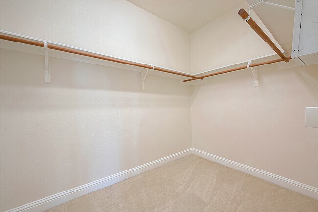 Building Photo - 9407 Dora Meadows Dr