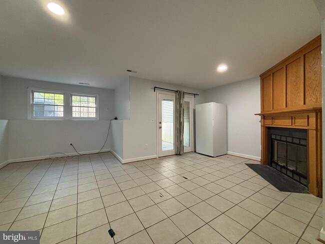 Building Photo - 6149 Joust Ln