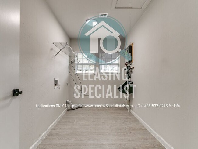 Building Photo - Norman 3 Bed 2 Bath New Custom Build Available for Immediate Move!!