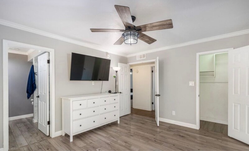 Building Photo - 839 W Posada Ave