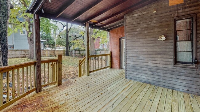 Building Photo - 1355 S Brook St
