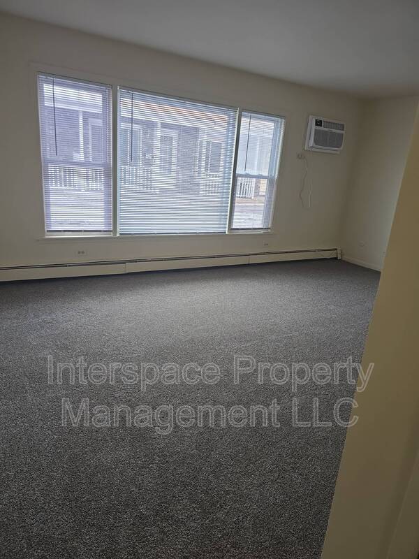 Building Photo - 9841 S Harlem Ave