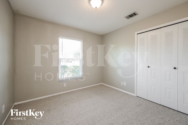 Building Photo - 1358 Abalom St