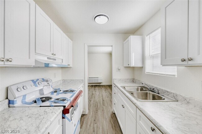 Building Photo - 1014 N 4th St