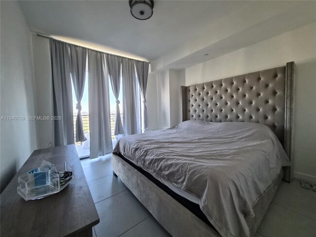 Building Photo - 5350 NW 84th Ave