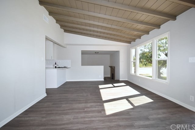 Entrance Area - 16601 Valerio St