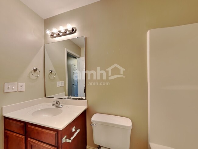 Building Photo - 123 Diploma Dr