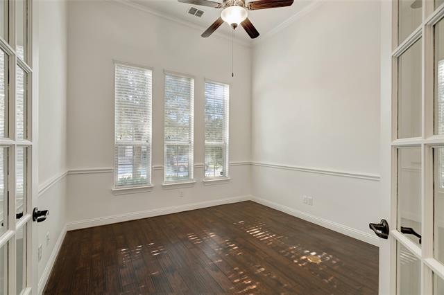 Building Photo - 2850 Sherwood Dr