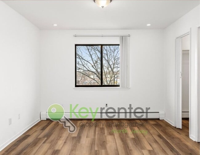 Building Photo - Modern 3-Level Townhome with River Views in Wallington