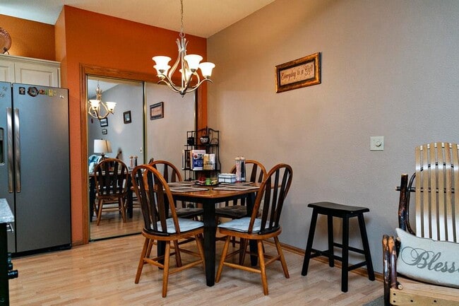 breakfast nook - N43W32801 Rasmus Rd