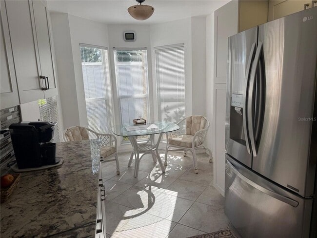 Building Photo - 880 Bird Bay Dr W