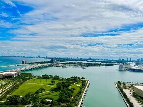 Building Photo - 888 Biscayne Blvd