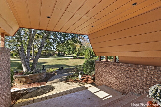 Building Photo - 58 Watergate Dr