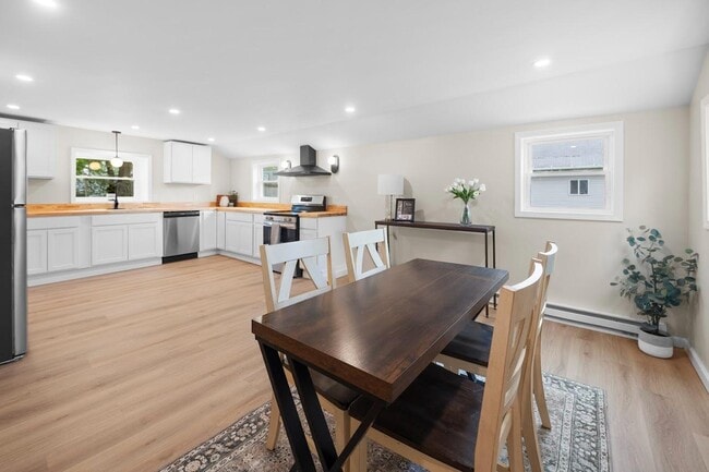 Building Photo - 6429 Wembridge Dr