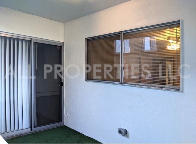 Building Photo - 1200 Emerson St