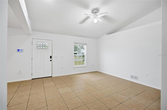 Building Photo - 38 Bud Field Dr