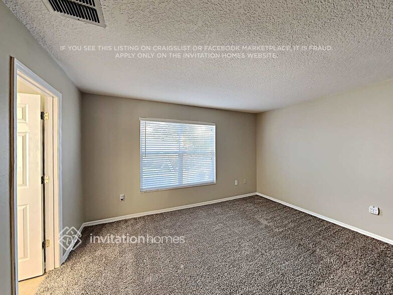 Building Photo - 17604 Esprit Dr