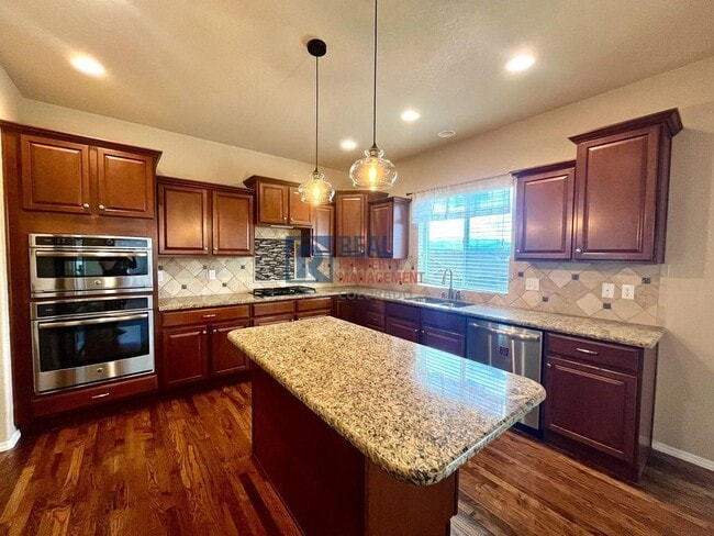 Building Photo - 10776 Forest Creek Dr