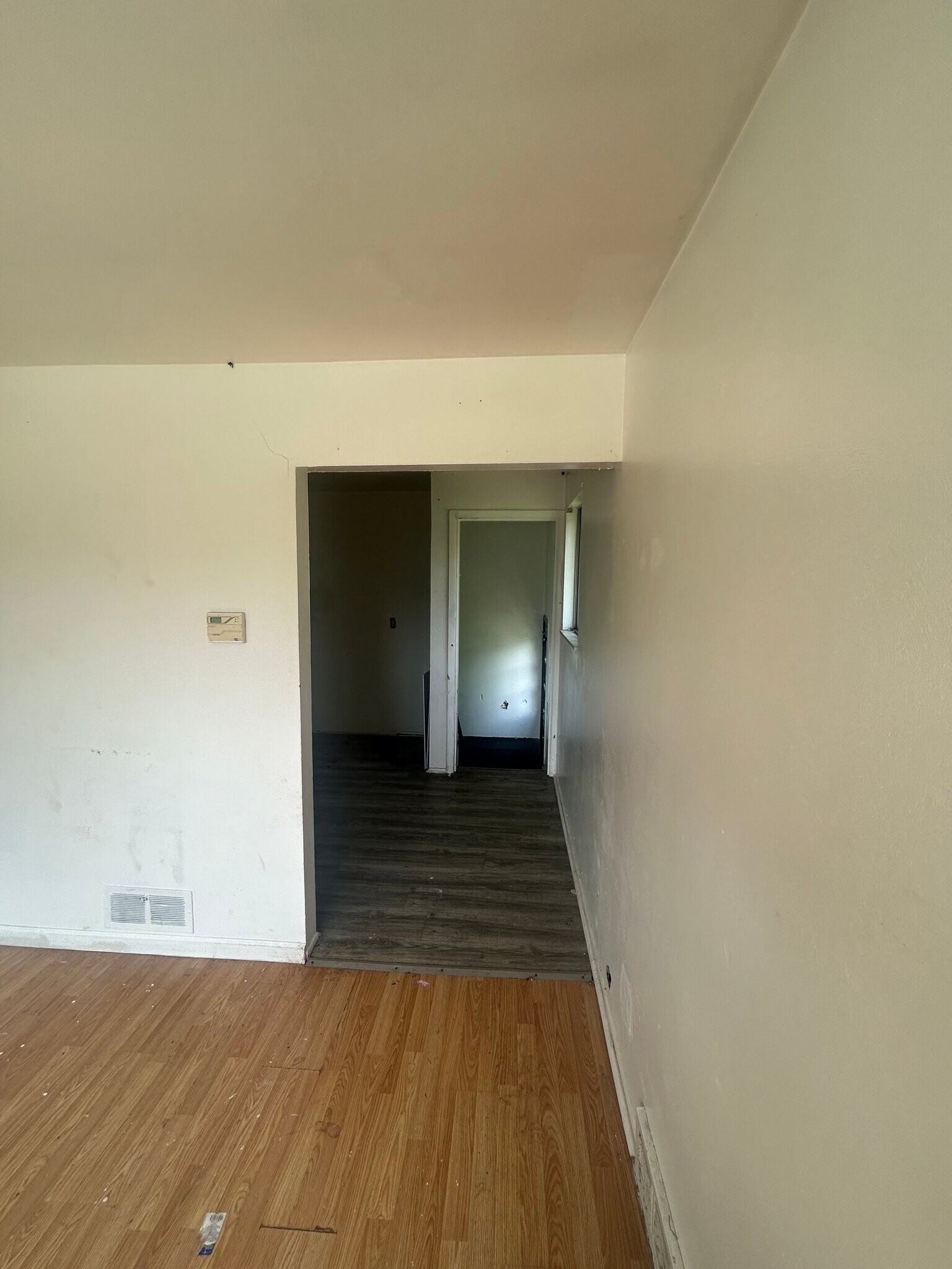 Building Photo - 4211 Ravenwood Ave