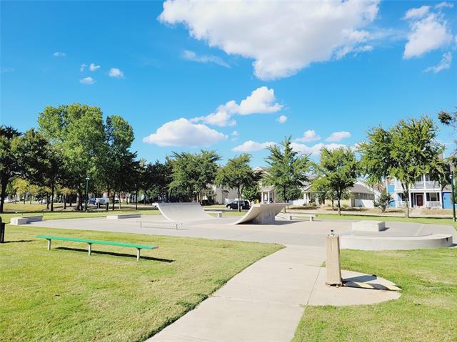 Building Photo - 9168 Blackstone Dr
