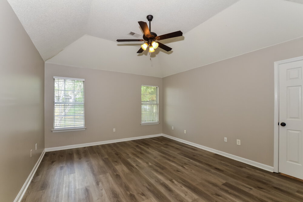 Building Photo - 7100 Hunter's Horn Dr