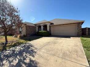 Building Photo - NEW IN MANAGEMENT - COMING SOON!