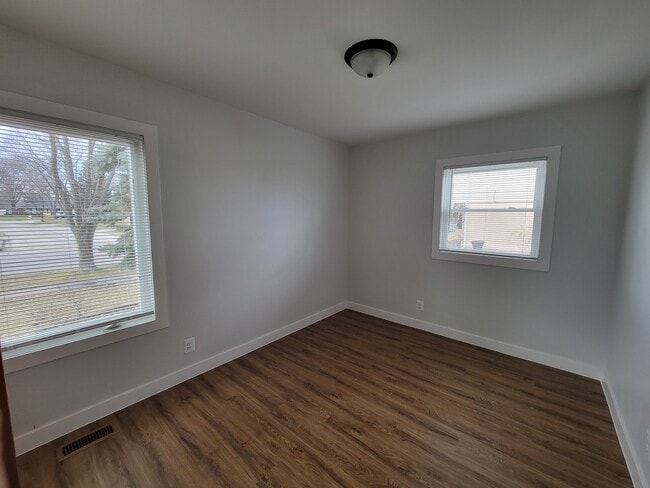 Building Photo - 1209 Alexander Ave