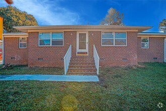 Building Photo - 2877 Whispering Hills Dr