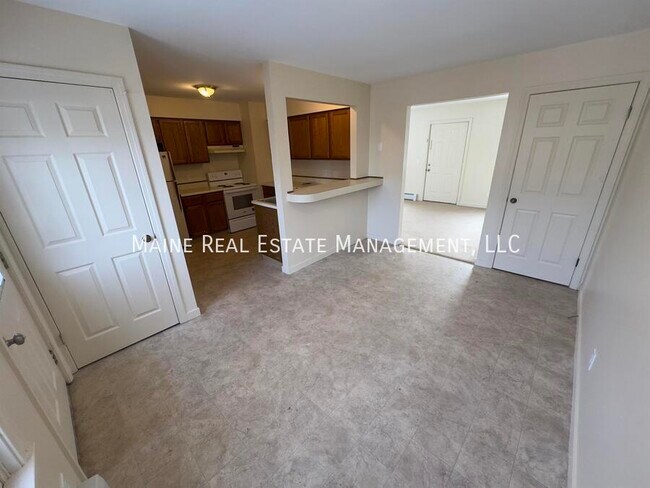 Building Photo - 71 Valley View Ln