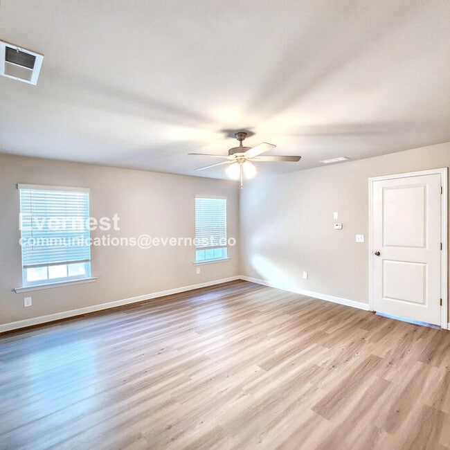 Building Photo - 1539 Persimmon Trce