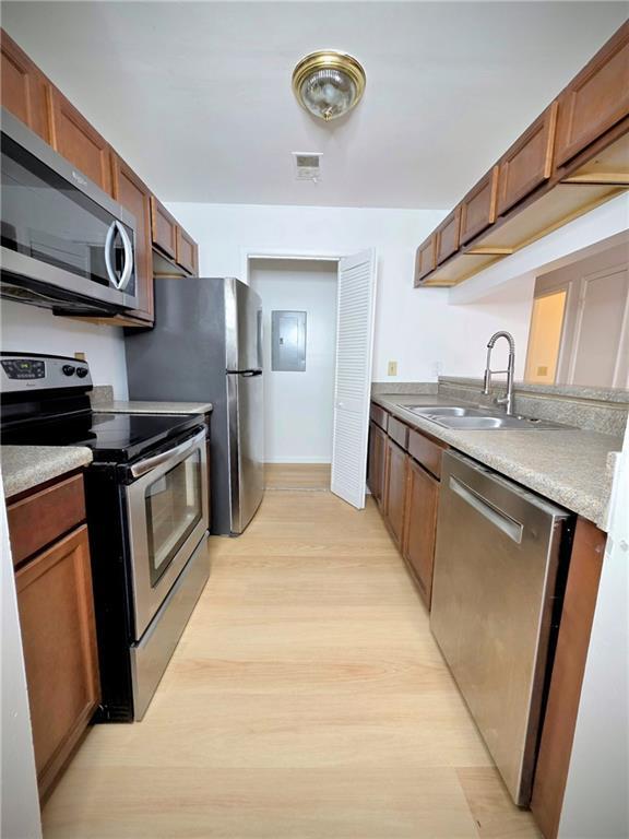 Building Photo - 590 Windchase Ln