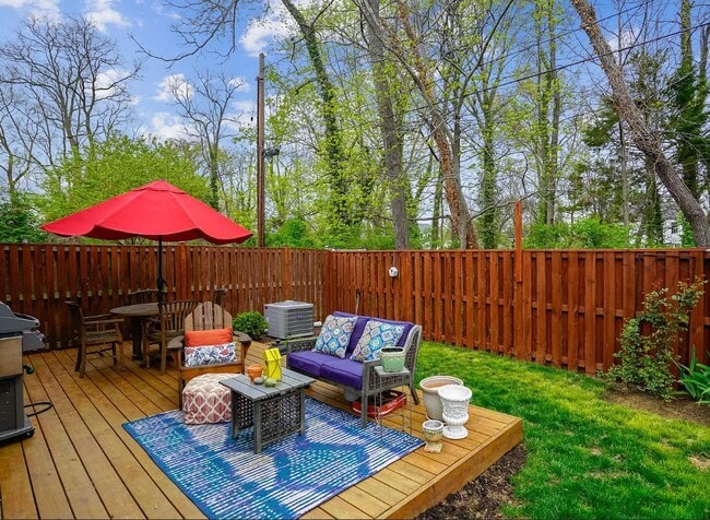 Building Photo - Bethany Court