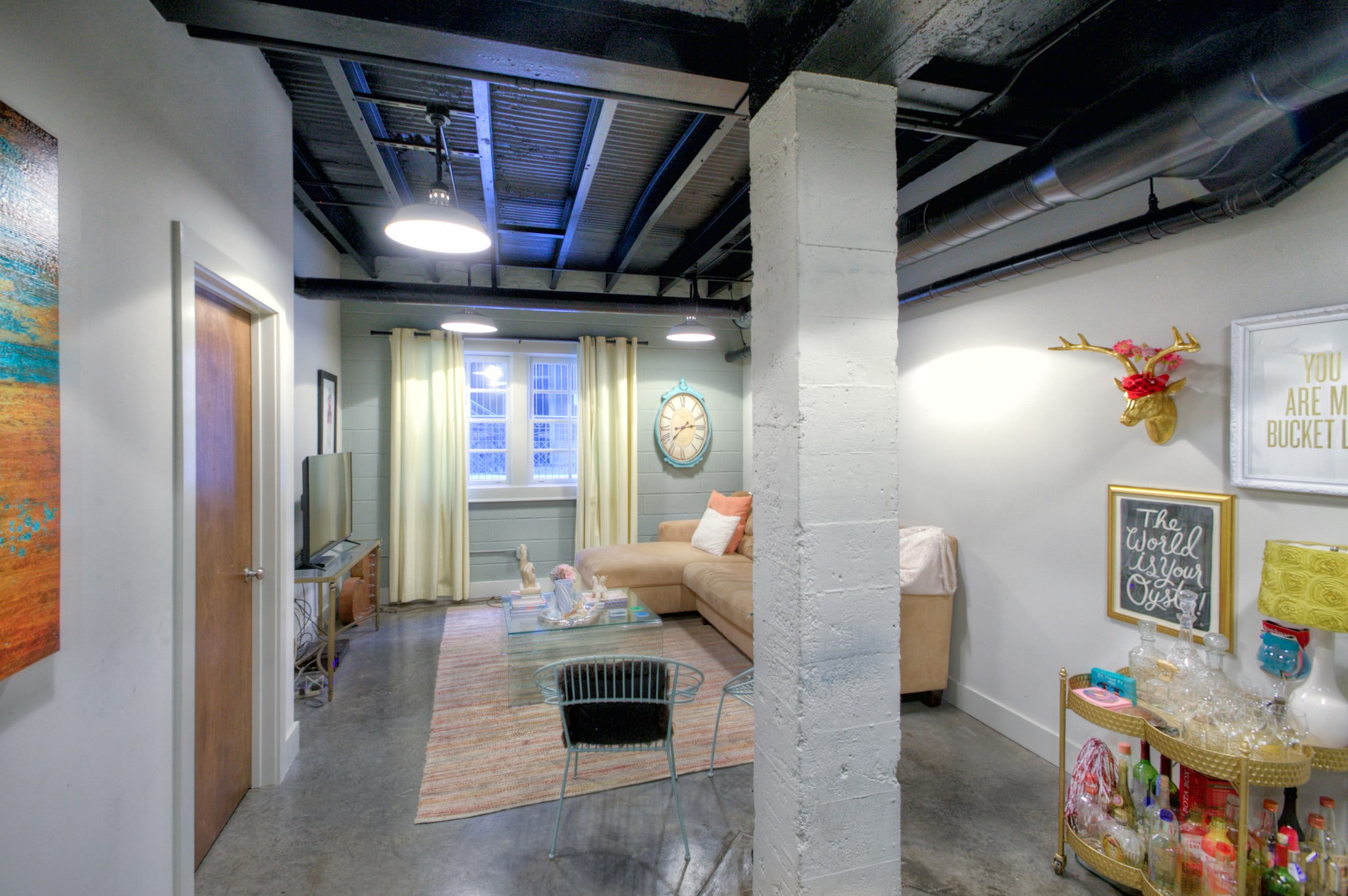 Building Photo - 509 W Spring St