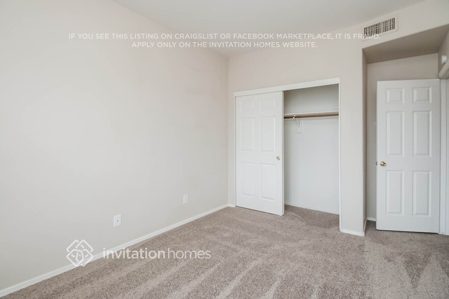 Building Photo - 1007 W Libra Dr