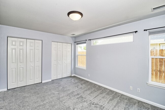 Building Photo - Lovely 3 bedroom, 2 bath home for rent in ...
