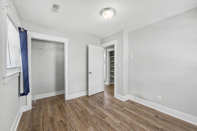 Building Photo - 106 Rahway Rd